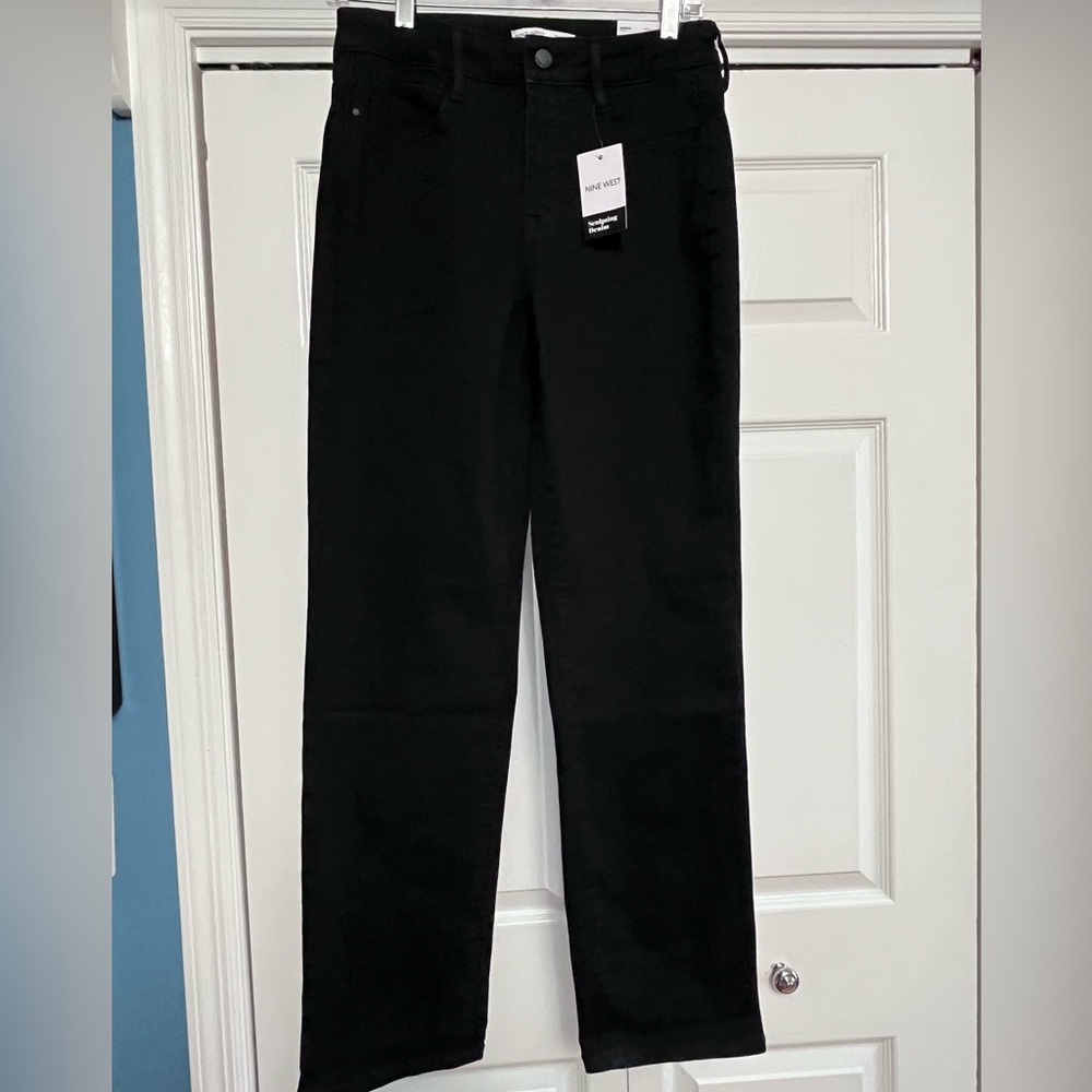 Women's Nine West High Rise Sculpting Straight Jeans. NWT - Picture 2 of 9